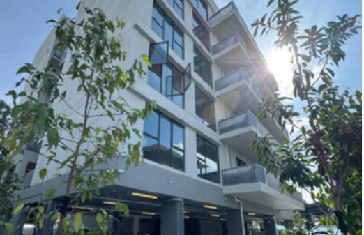 6 storey resident